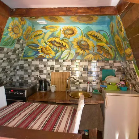 Baba Yagas House Апартаменты *