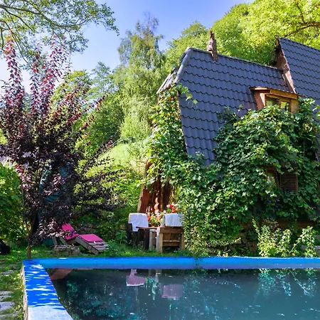 Апартаменты Baba Yagas House